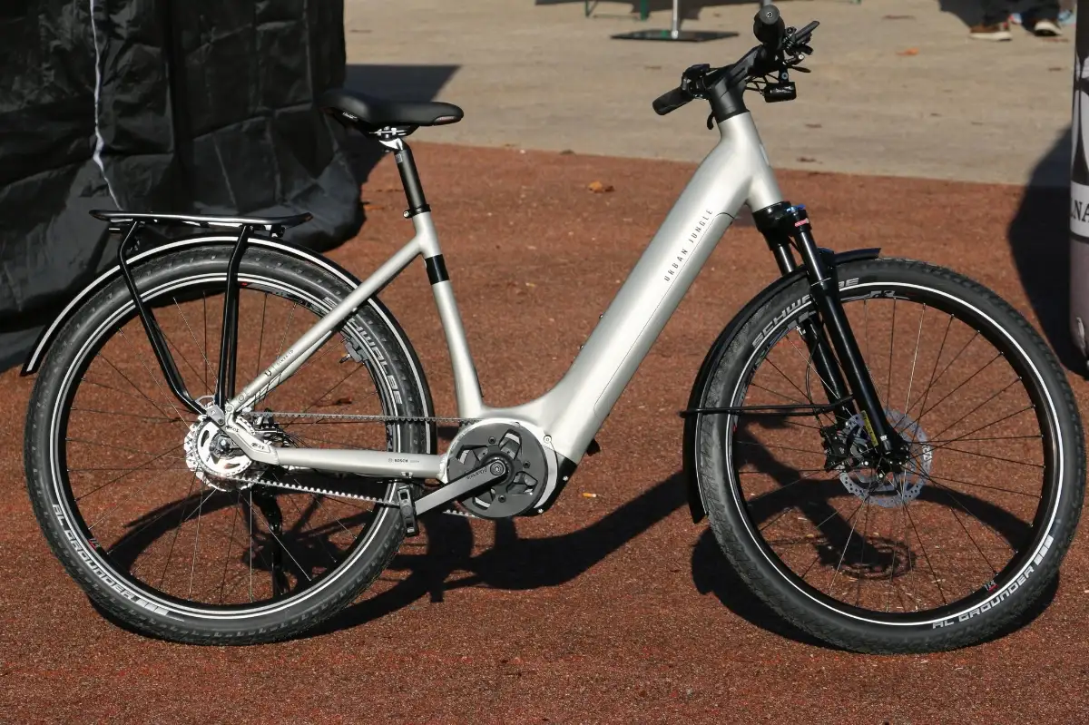 Vélo électrique Urban Jungle Barrio 3.0 Perf CX